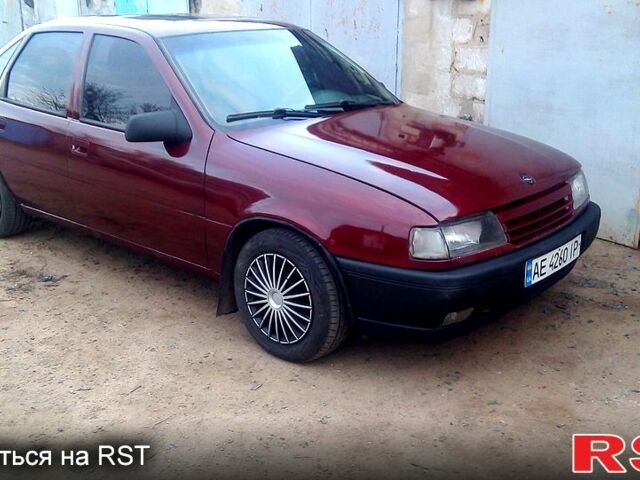 Красный Опель Вектра, объемом двигателя 2 л и пробегом 160 тыс. км за 1500 $, фото 1 на Automoto.ua