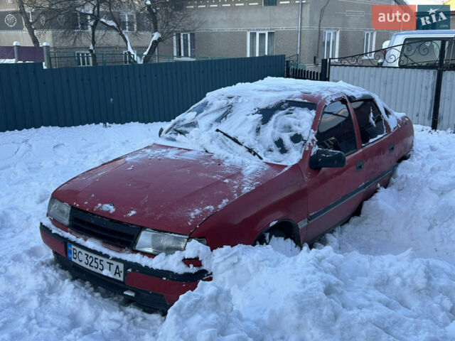 Красный Опель Вектра, объемом двигателя 1.6 л и пробегом 396 тыс. км за 950 $, фото 1 на Automoto.ua