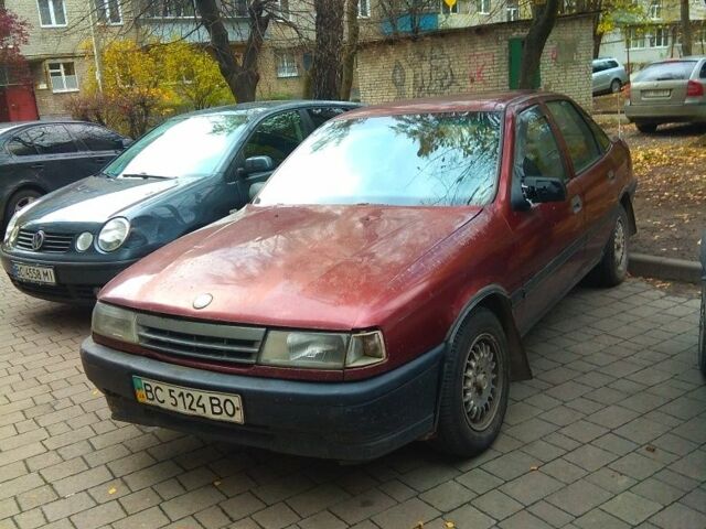 Красный Опель Вектра, объемом двигателя 1.7 л и пробегом 380 тыс. км за 725 $, фото 1 на Automoto.ua