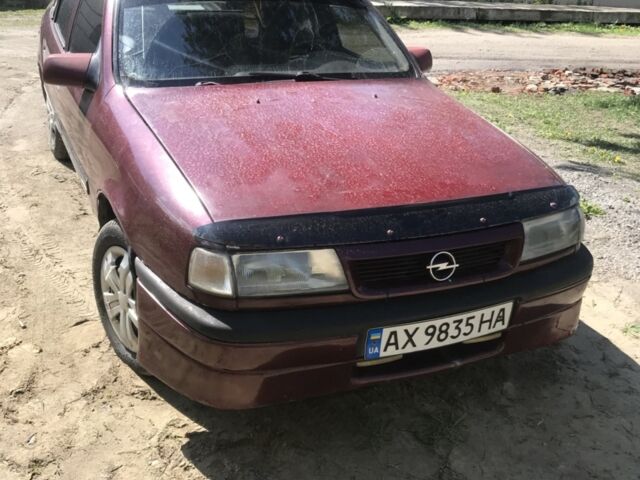 Червоний Опель Вектра, об'ємом двигуна 1.6 л та пробігом 228 тис. км за 2200 $, фото 1 на Automoto.ua