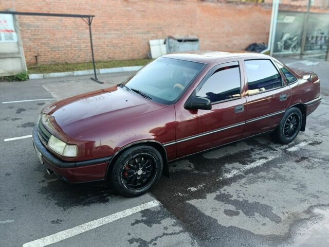 Червоний Опель Вектра, об'ємом двигуна 1.8 л та пробігом 385 тис. км за 1400 $, фото 1 на Automoto.ua