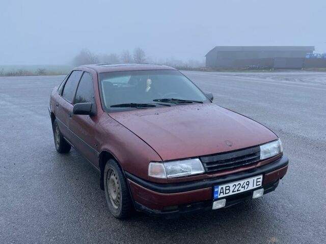 Красный Опель Вектра, объемом двигателя 1.8 л и пробегом 777 тыс. км за 2000 $, фото 1 на Automoto.ua