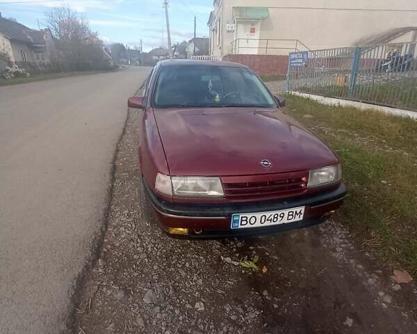 Красный Опель Вектра, объемом двигателя 1.8 л и пробегом 340 тыс. км за 1300 $, фото 1 на Automoto.ua