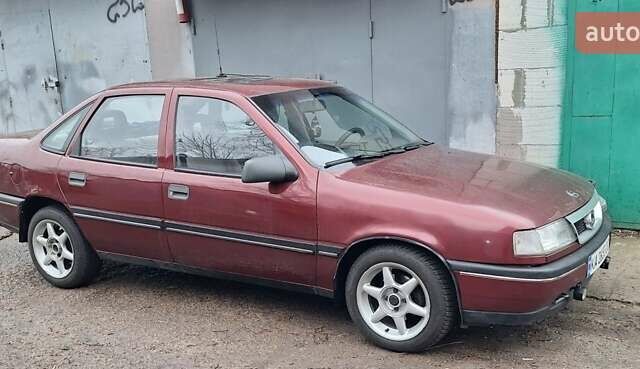 Красный Опель Вектра, объемом двигателя 1.8 л и пробегом 270 тыс. км за 1509 $, фото 1 на Automoto.ua