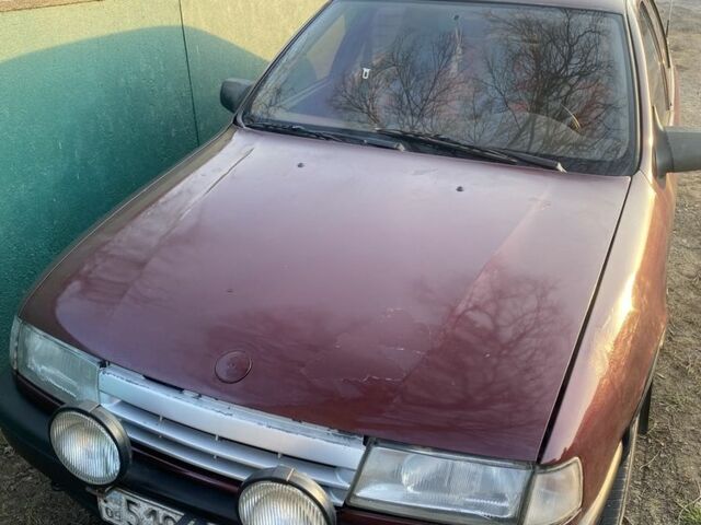 Красный Опель Вектра, объемом двигателя 1.8 л и пробегом 246 тыс. км за 2000 $, фото 1 на Automoto.ua