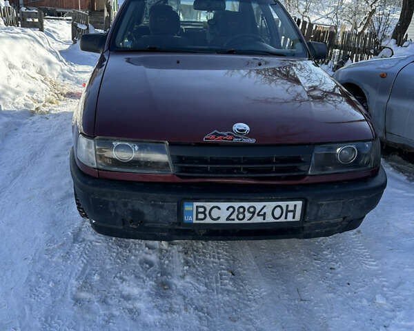 Красный Опель Вектра, объемом двигателя 1.8 л и пробегом 355 тыс. км за 1600 $, фото 1 на Automoto.ua