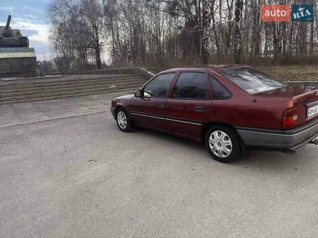 Красный Опель Вектра, объемом двигателя 1.6 л и пробегом 375 тыс. км за 1500 $, фото 1 на Automoto.ua