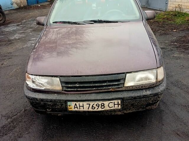 Красный Опель Вектра, объемом двигателя 2 л и пробегом 0 тыс. км за 850 $, фото 1 на Automoto.ua