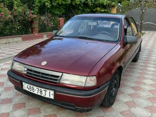 Червоний Опель Вектра, об'ємом двигуна 2 л та пробігом 356 тис. км за 1000 $, фото 1 на Automoto.ua