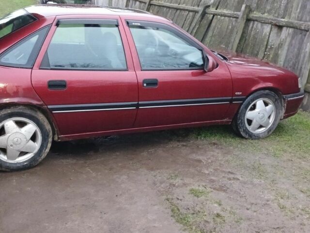 Красный Опель Вектра, объемом двигателя 1.8 л и пробегом 2 тыс. км за 1600 $, фото 1 на Automoto.ua