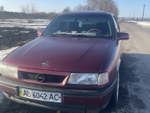 Красный Опель Вектра, объемом двигателя 1.8 л и пробегом 500 тыс. км за 1500 $, фото 1 на Automoto.ua
