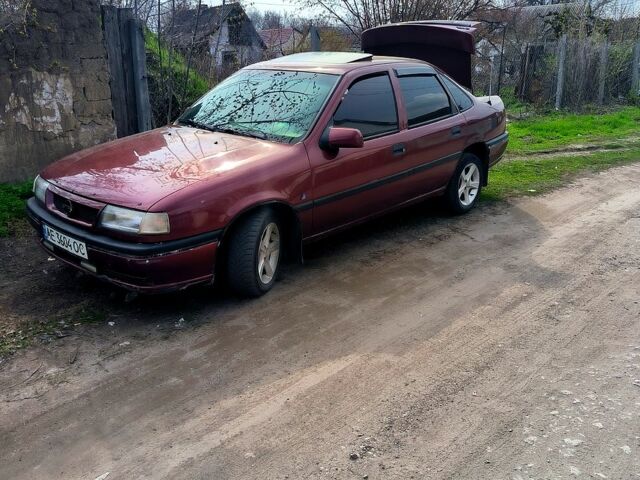 Червоний Опель Вектра, об'ємом двигуна 1.8 л та пробігом 482 тис. км за 1200 $, фото 1 на Automoto.ua