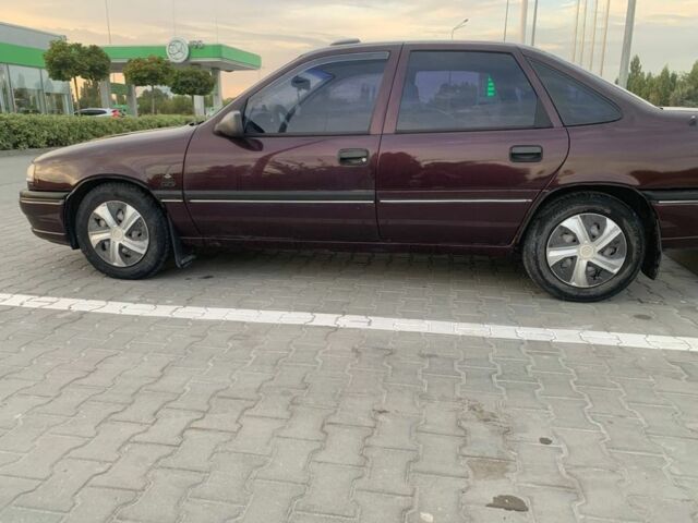 Червоний Опель Вектра, об'ємом двигуна 2 л та пробігом 250 тис. км за 1000 $, фото 1 на Automoto.ua