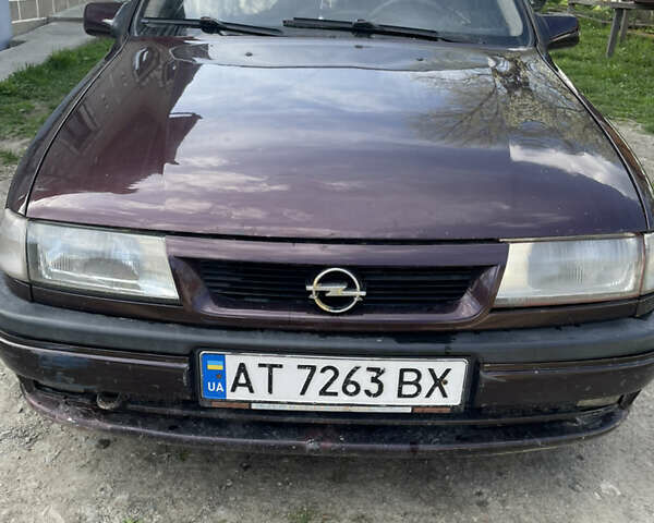 Красный Опель Вектра, объемом двигателя 1.79 л и пробегом 307 тыс. км за 1250 $, фото 1 на Automoto.ua