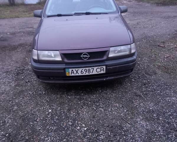 Красный Опель Вектра, объемом двигателя 2 л и пробегом 230 тыс. км за 1400 $, фото 1 на Automoto.ua