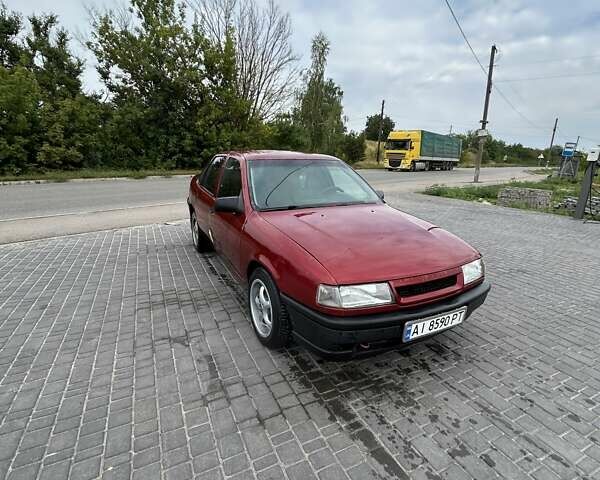 Красный Опель Вектра, объемом двигателя 1.8 л и пробегом 350 тыс. км за 1400 $, фото 1 на Automoto.ua