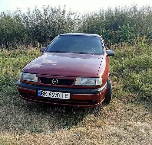Красный Опель Вектра, объемом двигателя 1.8 л и пробегом 280 тыс. км за 1999 $, фото 1 на Automoto.ua