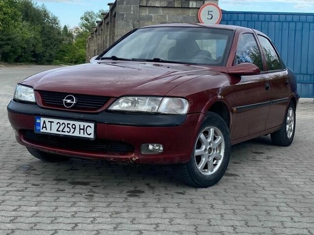 Красный Опель Вектра, объемом двигателя 1.6 л и пробегом 240 тыс. км за 1500 $, фото 1 на Automoto.ua