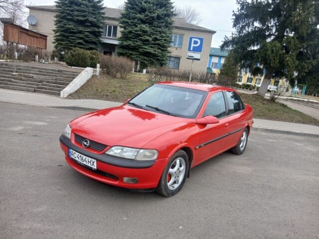 Красный Опель Вектра, объемом двигателя 2 л и пробегом 350 тыс. км за 2500 $, фото 1 на Automoto.ua