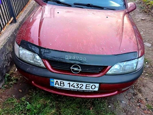 Красный Опель Вектра, объемом двигателя 1.8 л и пробегом 328 тыс. км за 3600 $, фото 1 на Automoto.ua