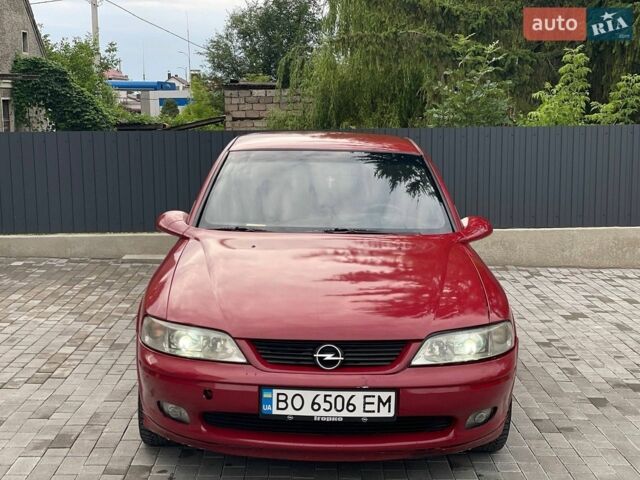 Червоний Опель Вектра, об'ємом двигуна 1.6 л та пробігом 222 тис. км за 1699 $, фото 1 на Automoto.ua