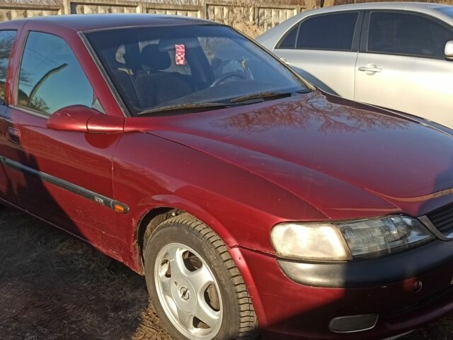 Красный Опель Вектра, объемом двигателя 0 л и пробегом 326 тыс. км за 1200 $, фото 1 на Automoto.ua