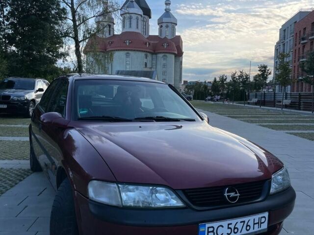 Червоний Опель Вектра, об'ємом двигуна 1.6 л та пробігом 267 тис. км за 1400 $, фото 1 на Automoto.ua