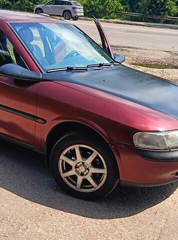 Красный Опель Вектра, объемом двигателя 1.6 л и пробегом 250 тыс. км за 2600 $, фото 1 на Automoto.ua