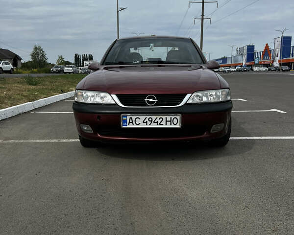Червоний Опель Вектра, об'ємом двигуна 1.8 л та пробігом 370 тис. км за 2000 $, фото 1 на Automoto.ua