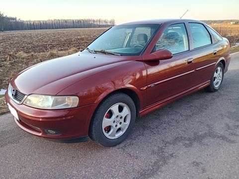 Червоний Опель Вектра, об'ємом двигуна 1.8 л та пробігом 355 тис. км за 1016 $, фото 1 на Automoto.ua