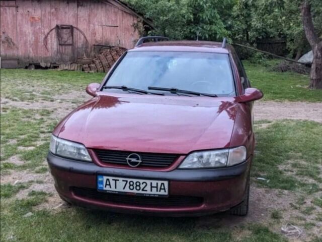 Красный Опель Вектра, объемом двигателя 1.6 л и пробегом 330 тыс. км за 1600 $, фото 1 на Automoto.ua
