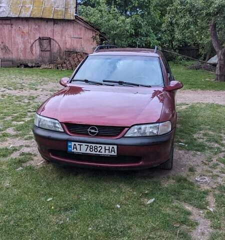 Красный Опель Вектра, объемом двигателя 1.59 л и пробегом 330 тыс. км за 2500 $, фото 1 на Automoto.ua
