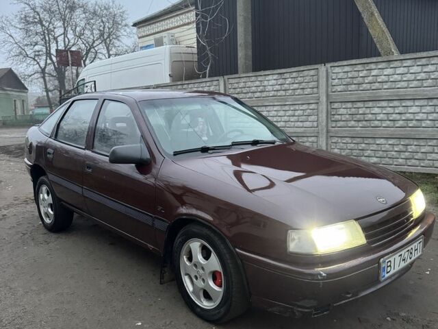 Красный Опель Вектра, объемом двигателя 1.6 л и пробегом 250 тыс. км за 1350 $, фото 1 на Automoto.ua