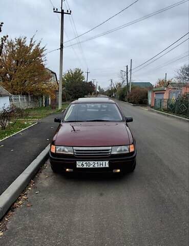 Красный Опель Вектра, объемом двигателя 2 л и пробегом 322 тыс. км за 1450 $, фото 1 на Automoto.ua