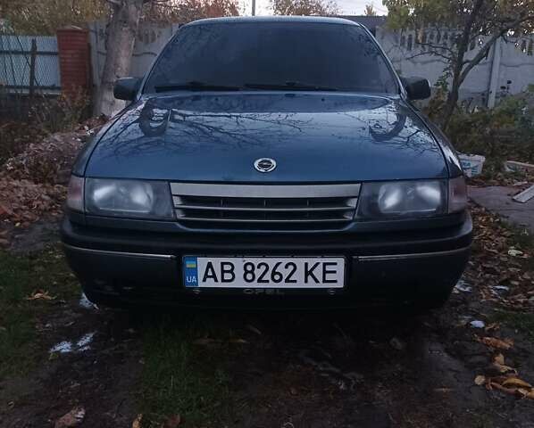Опель Вектра, объемом двигателя 2 л и пробегом 211 тыс. км за 1800 $, фото 1 на Automoto.ua