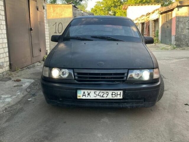 Опель Вектра, объемом двигателя 1.6 л и пробегом 3 тыс. км за 450 $, фото 1 на Automoto.ua