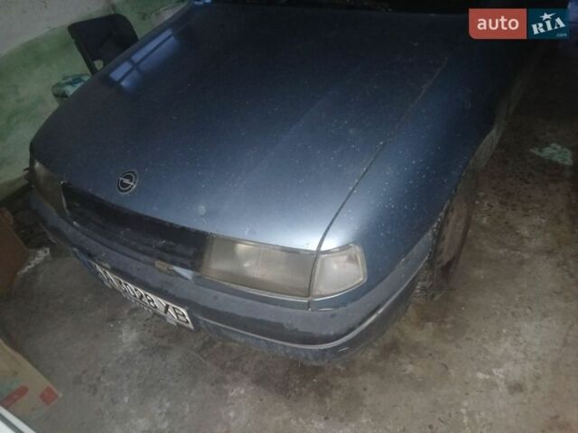 Опель Вектра, объемом двигателя 1.6 л и пробегом 400 тыс. км за 800 $, фото 1 на Automoto.ua