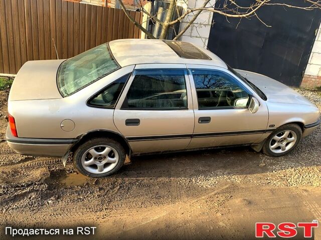 Опель Вектра, объемом двигателя 2 л и пробегом 300 тыс. км за 1000 $, фото 1 на Automoto.ua