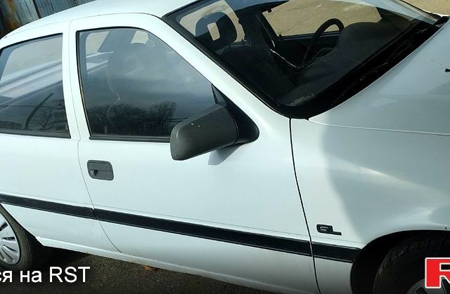 Опель Вектра, объемом двигателя 1.6 л и пробегом 0 тыс. км за 1300 $, фото 1 на Automoto.ua
