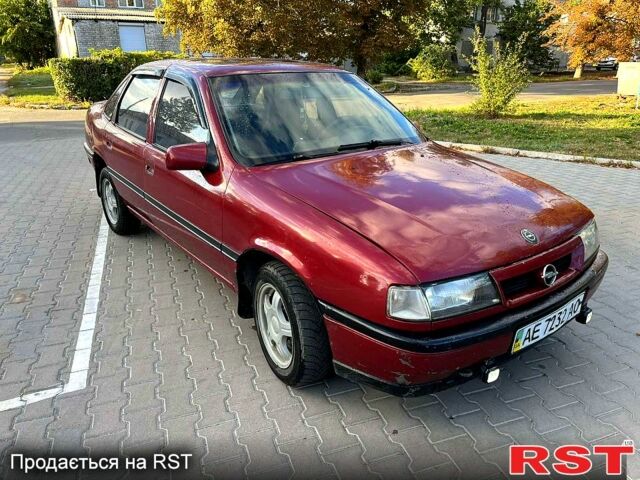 Опель Вектра, объемом двигателя 1.6 л и пробегом 350 тыс. км за 1600 $, фото 1 на Automoto.ua