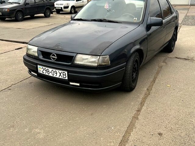 Опель Вектра 1991 в Харькове на Automoto.ua Опель Вектра, объемом двигателя 1.6 л и пробегом 200 тыс. км за 1000 $, фото 1 на Automoto.ua