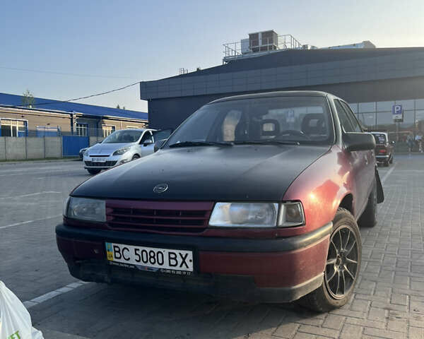 Опель Вектра, объемом двигателя 2 л и пробегом 300 тыс. км за 700 $, фото 1 на Automoto.ua