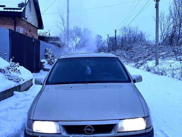 Опель Вектра, об'ємом двигуна 2.5 л та пробігом 0 тис. км за 1400 $, фото 1 на Automoto.ua