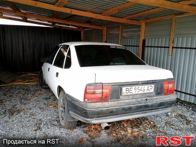 Опель Вектра, объемом двигателя 18 л и пробегом 200 тыс. км за 2500 $, фото 1 на Automoto.ua