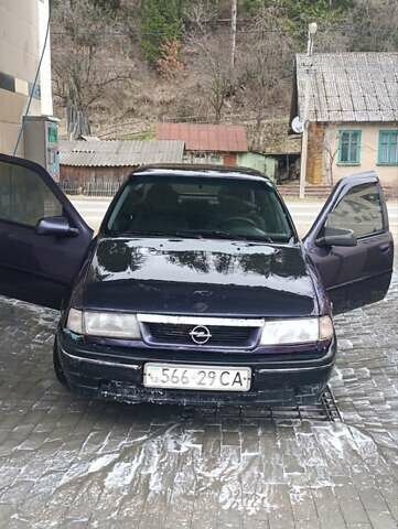 Опель Вектра, объемом двигателя 1.6 л и пробегом 100 тыс. км за 900 $, фото 1 на Automoto.ua