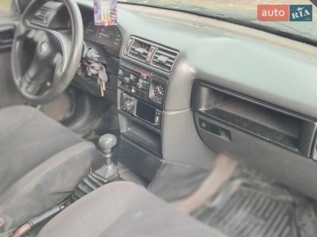 Опель Вектра, объемом двигателя 1.6 л и пробегом 360 тыс. км за 500 $, фото 1 на Automoto.ua