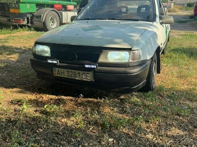 Опель Вектра, объемом двигателя 0 л и пробегом 200 тыс. км за 750 $, фото 1 на Automoto.ua