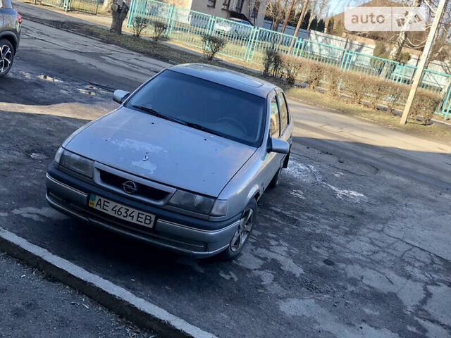 Опель Вектра, объемом двигателя 1.8 л и пробегом 350 тыс. км за 1550 $, фото 1 на Automoto.ua