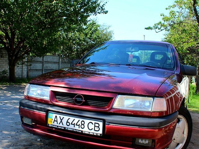 Опель Вектра, объемом двигателя 1.8 л и пробегом 400 тыс. км за 1500 $, фото 1 на Automoto.ua