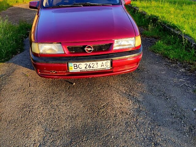 Опель Вектра, объемом двигателя 16 л и пробегом 276 тыс. км за 2000 $, фото 1 на Automoto.ua